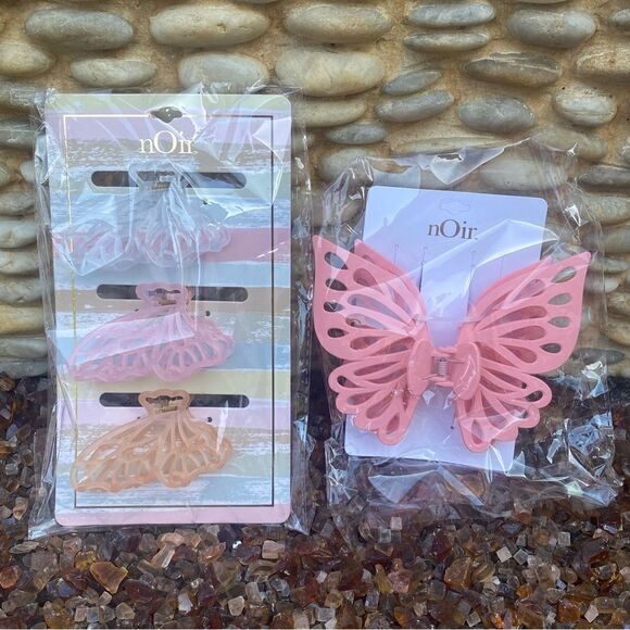 Noir Pastel Butterfly Hair Claw Clips.  Total of 4 Clips. NWT - Picture 1 of 2